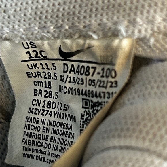 Nike Blazer Mid ‘77 Kids Shoes W/Fastening Strap. Size 12C . High-Top Sneakers. - Picture 6 of 9